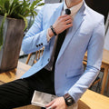 Blazer Executivo Masculino Majesko em tom de azul marinho.