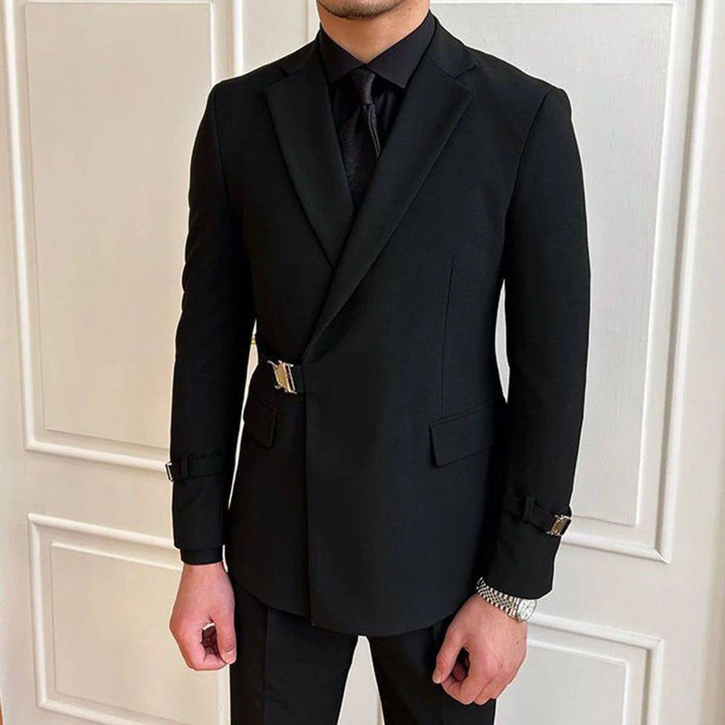 Blazer preto slim para homem, elegante e sofisticado.