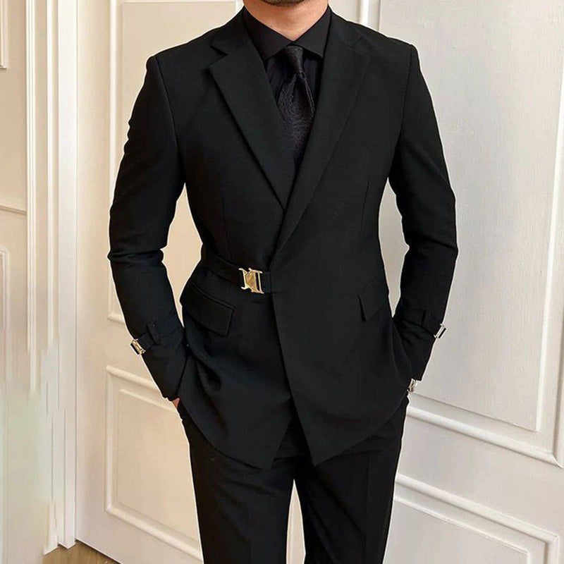 Blazer preto slim para homem, elegante e sofisticado.