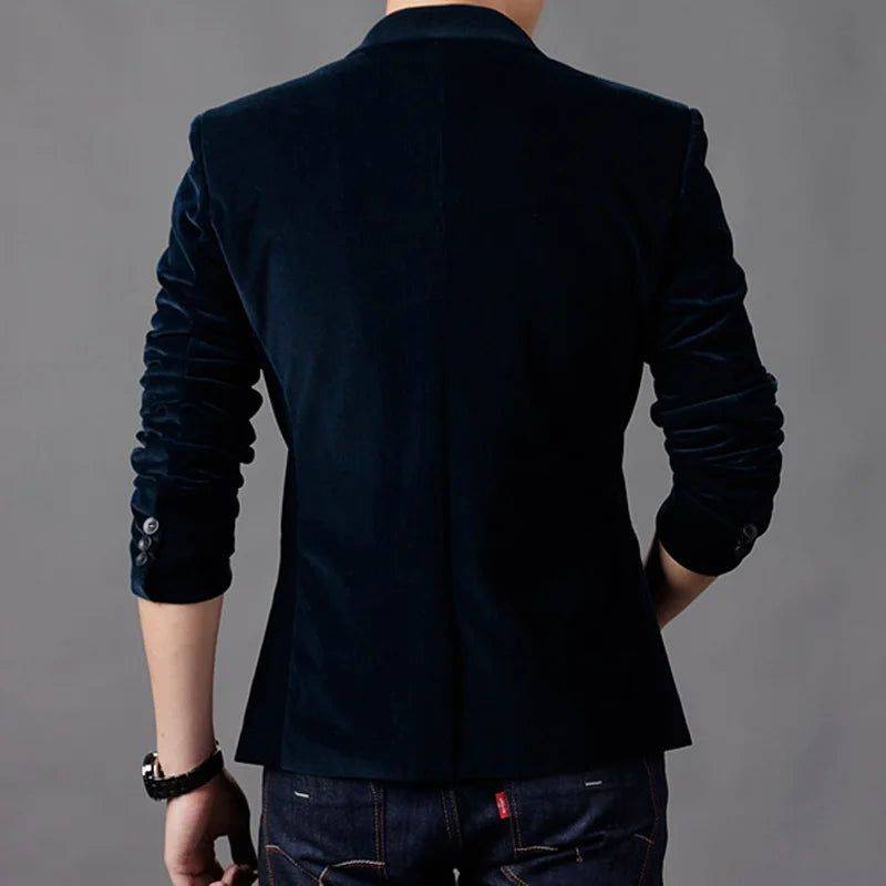 Blazer masculino de veludo outono em tom clássico.