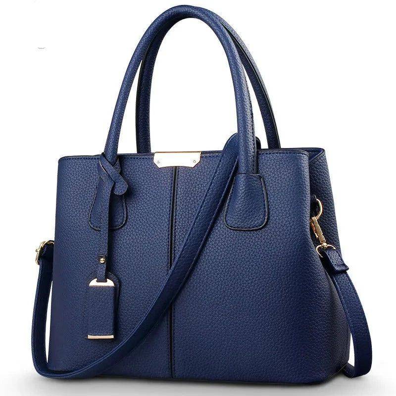 "Bolsa Tote de Couro Feminina Eliza em tom neutro."
