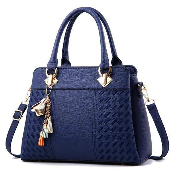 "Bolsa feminina de couro marrom com alças transversal removível"