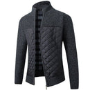 Cardigan masculino cinza com painel acolchoado preto na frente