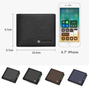 Carteira masculina preta com listras tricolores ao lado de iPhone para comparação de tamanho, com variações em cinza, marrom