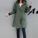 Casaco feminino de inverno verde militar com capuz e zíper frontal