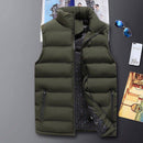 Colete puffer sem mangas acolchoado verde-oliva com gola alta e zíper frontal