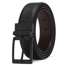 Cinto de couro preto com fivela retangular
