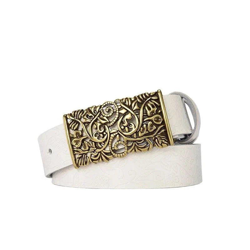 Cinto de Couro Feminino marrom com Fivela Ornamental detalhada.