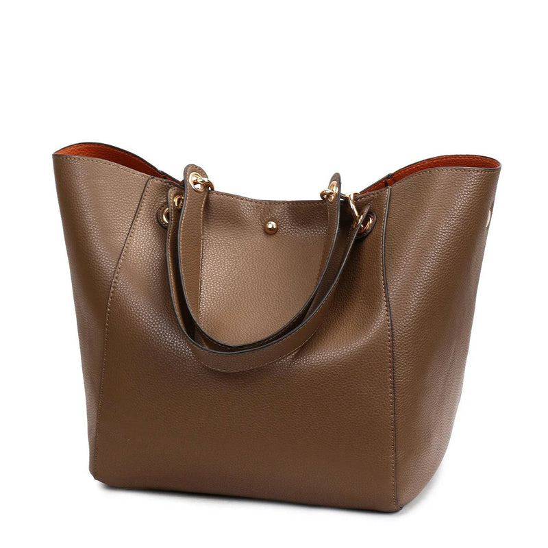 "Bolsa feminina de couro Tote Felix em marrom escuro."
