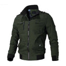 Jaqueta bomber masculina verde-oliva com gola preta de tricô e bolsos com zíper