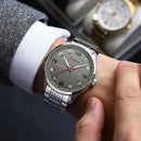 Relógio Curren masculino aço inox com pulseira metálica e mostrador cinza