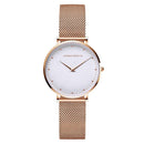 Relógio minimalista Hannah Martin com pulseira mesh rosé e mostrador branco