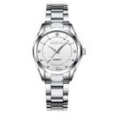 Relógio de pulso feminino com mostrador branco e pulseira de aço inoxidável