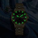 Relógio LIGE com pulseira aço inoxidável, mostrador preto e marcadores luminosos verde-neon