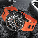 Relógio esportivo com cronógrafo, pulseira de silicone laranja e mostrador preto