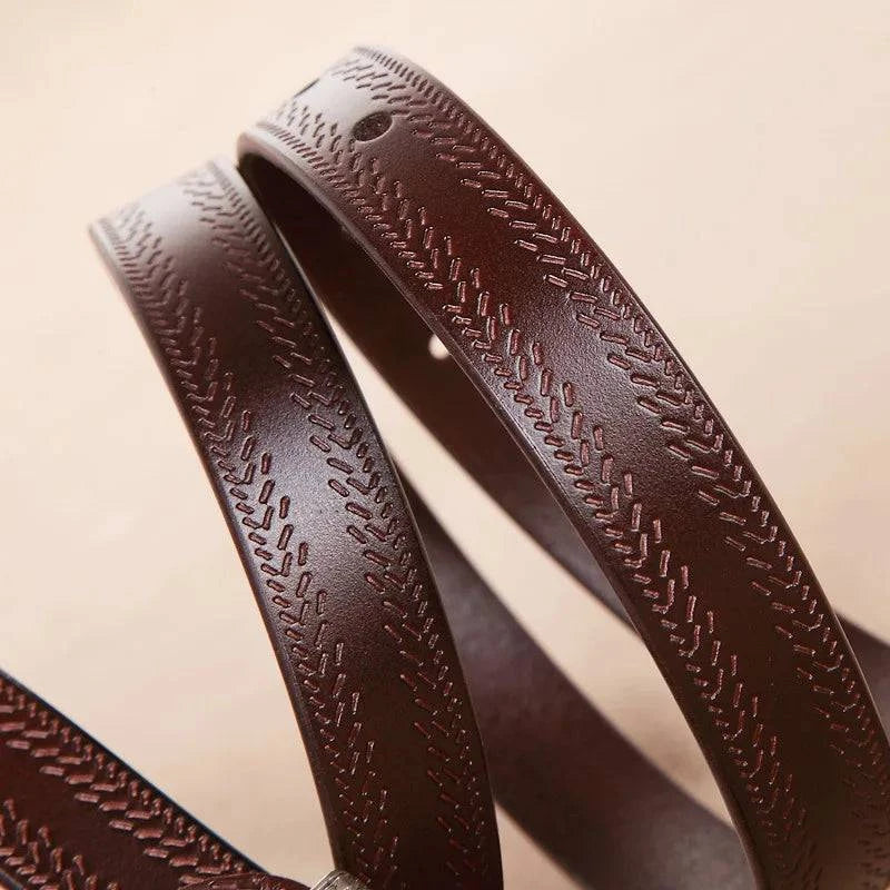 Cinto Feminino Feito em Couro Fino Estilo Western - Zellum
