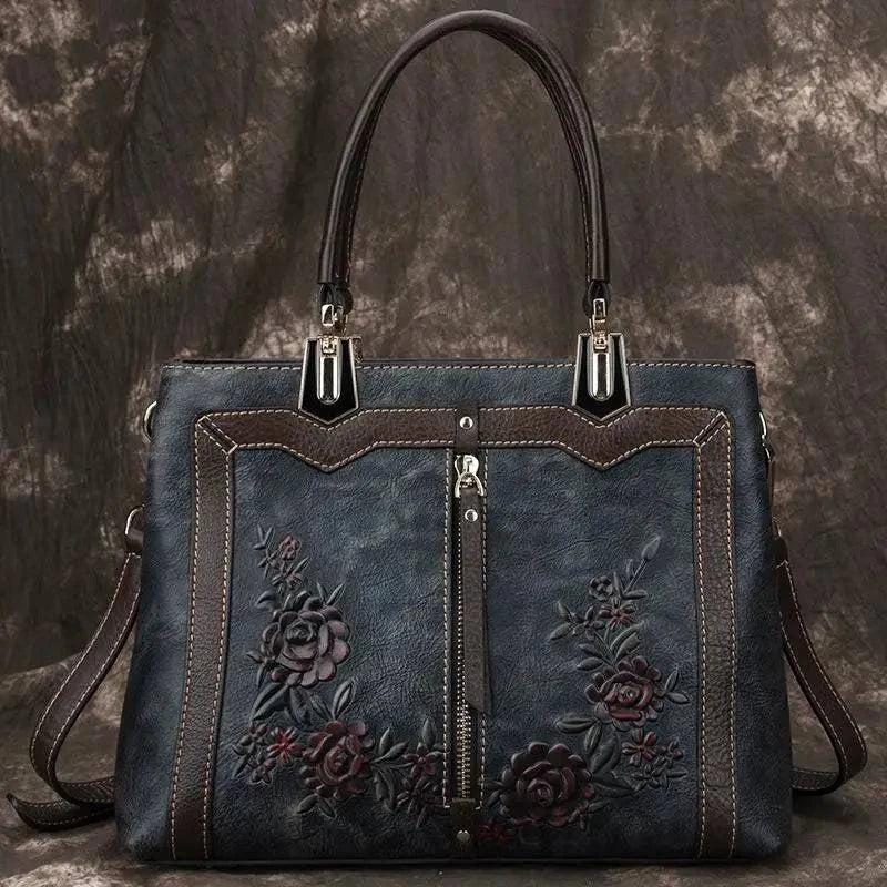 Alt text: Bolsa feminina de couro legítimo em tom sofisticado.