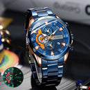 Relógio Curren com pulseira de aço, mostrador azul e detalhes laranja