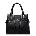 Bolsa feminina de couro crossbody em tom allure elegante.