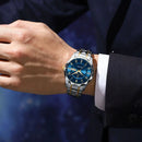 Relógio masculino com mostrador azul e pulseira em aço inoxidável bicolor
