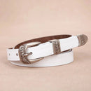 Cinto feminino branco em couro fino com fivela prateada estilo western
