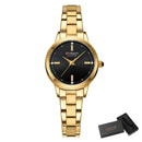 Relógio feminino dourado com mostrador preto e pulseira em elos