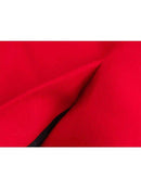 Sobretudo feminino vermelho com detalhe de tecido