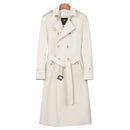 Trench coat longo bege com abotoamento duplo e cinto ajustável