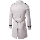 Sobretudo trench coat bege médio com cinto, vista traseira