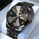 Relógio masculino de aço inox com mostrador preto, números dourados e pulseira de elo