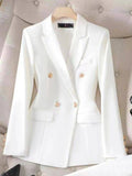 Blazer feminino alfaiataria na cor branco, modelo Divine, em destaque na imagem.