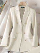 Blazer Feminino Alfaiataria Empress cor creme com botões dourados, estilo sofisticado e corte acinturado