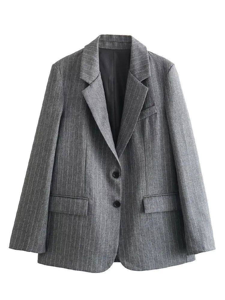 Blazer Feminino Alfaiataria Supreme Grace na cor cinza com listras verticais, vista frontal