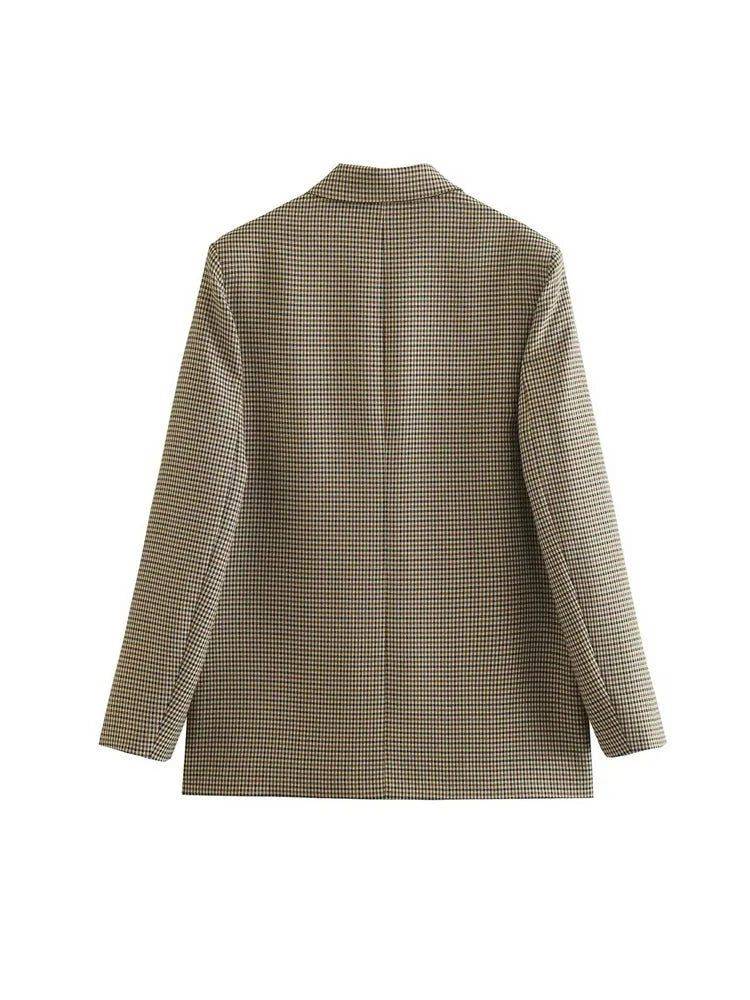 Costas do blazer feminino alfaiataria Urban Grace com estampa xadrez em tons terrosos e caimento reto
