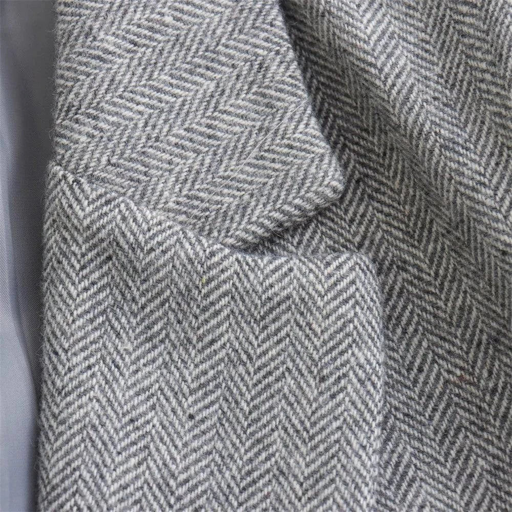 Costura detalhada do blazer cinza social feminino