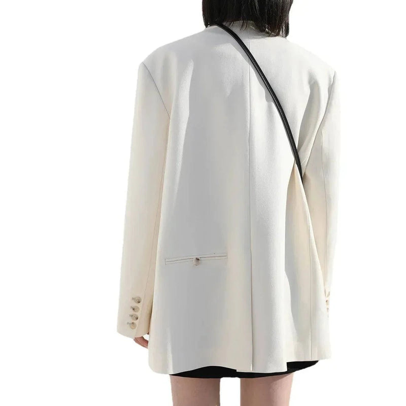 Vista traseira do blazer social feminino branco oversized ChicVen