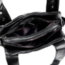 Bolsa de couro preta aberta com compartimentos internos e bolsos com zíper