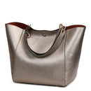 Bolsa tote feminina couro metalizado prata com alças duplas marrom