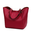Bolsa Feminina de Couro Tote Felix vermelha. Couro texturizado, alças duplas e ferragens douradas. Design espaçoso e elegante para o dia a dia.