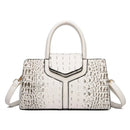 Bolsa Satchel Feminina de Couro Elisium branca, com textura croco em relevo, alça dupla estruturada e acabamento sofisticado.