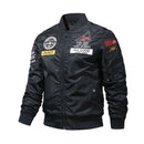 Jaqueta bomber aviador masculina preta com patches bordados e gola alta
