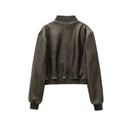Jaqueta bomber feminina cropped em couro envelhecido com gola canelada e costura central