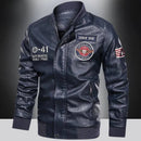 Jaqueta bomber de couro azul marinho com patches bordados 'SINCE 1941' e emblema 'AMERICAN ICON