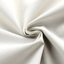 Tecido impermeável branco com trama visível e textura em relevo