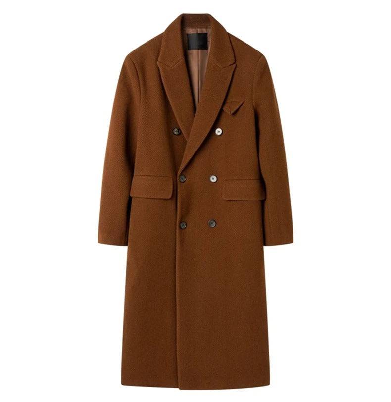 Sobretudo masculino longo social marrom com abotoamento duplo em destaque. Peça essencial para elegância no outono/inverno com frete grátis.